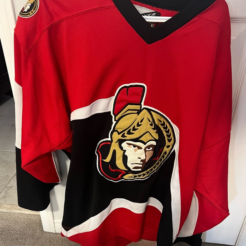 Ottawa Senators Pro Player Hockey Jersey Size Large